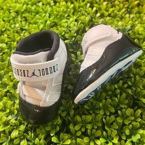 Baby Jordan 11 Retro Concord Perfect Condition. Size 1C